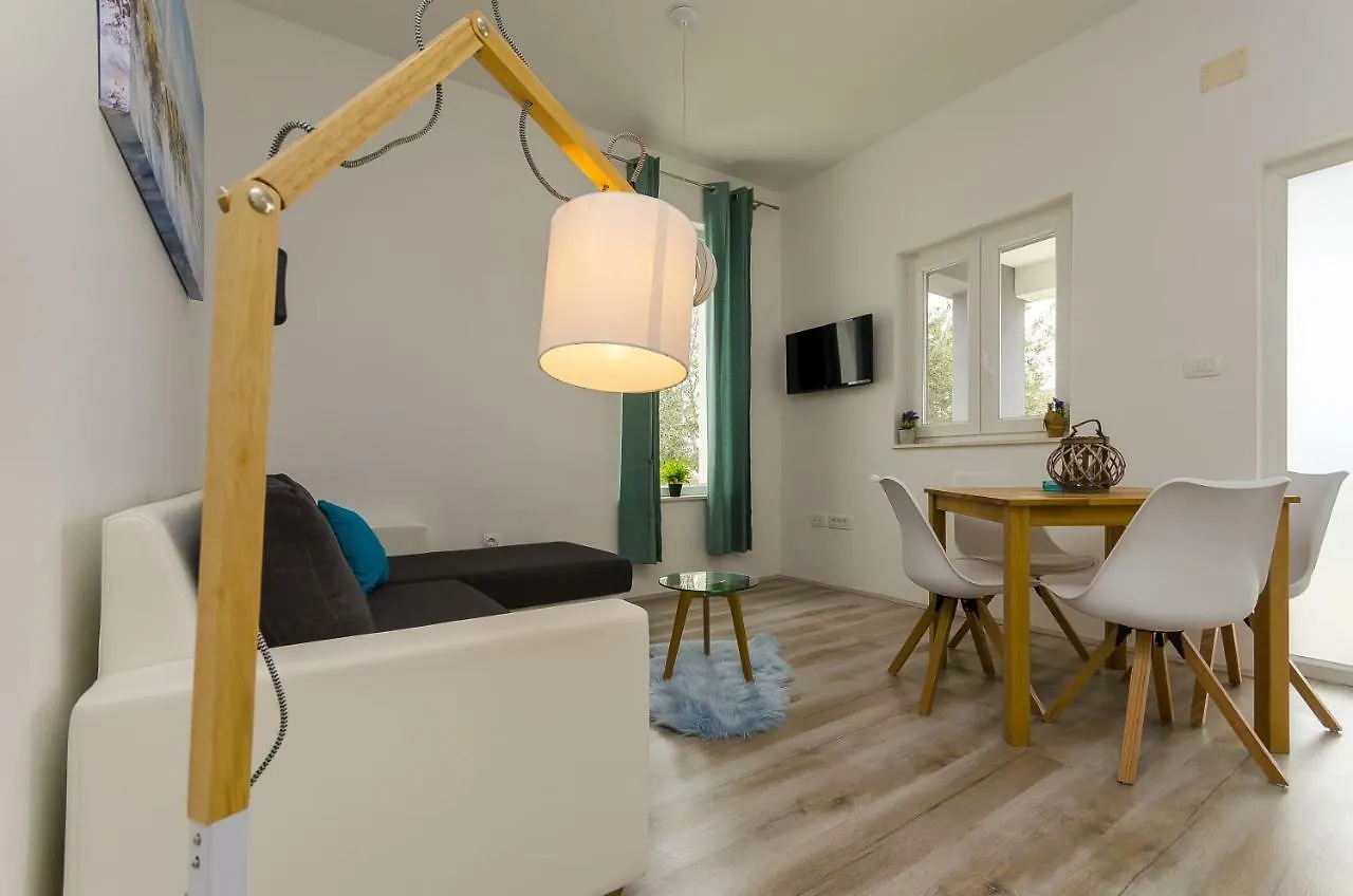 Gabriela Apartment Kastela Croatia